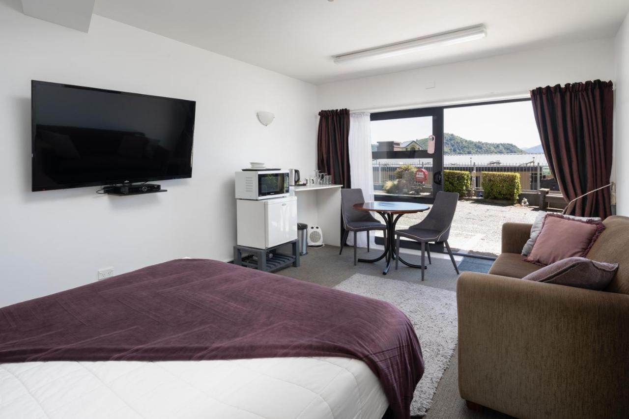 Harbour View 4*